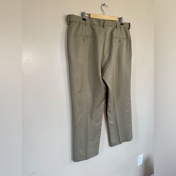 CLEARANCE! Men’s Tan Haggar Dress Slacks Size 40x30 EUC HEMMED - Picture 4 of 5